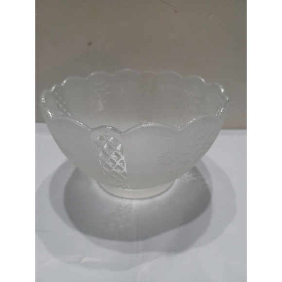 Replacement Vintage Frosted Scalloped Etching Glass Light Lamp Shade 3.5 Open - Picture 4 of 12